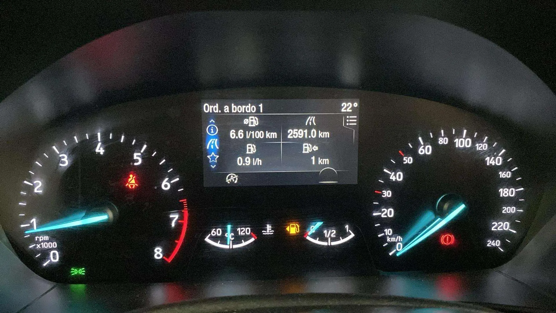Ford Focus 1.0 EcoBoost MHEV ST-Line - foto 17