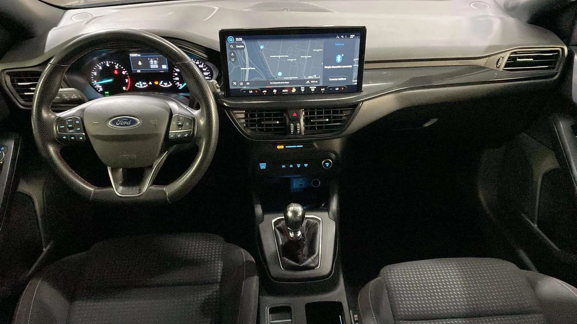Ford Focus 1.0 EcoBoost MHEV ST-Line - foto 11