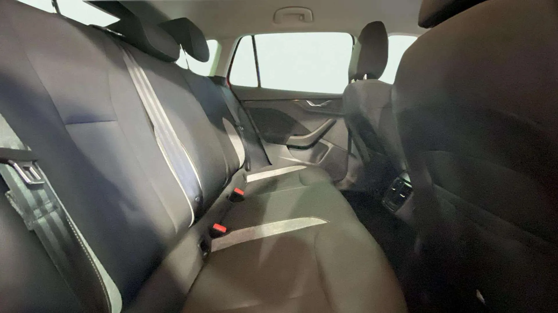 Škoda Scala 1.0 TSI Selection - foto 16
