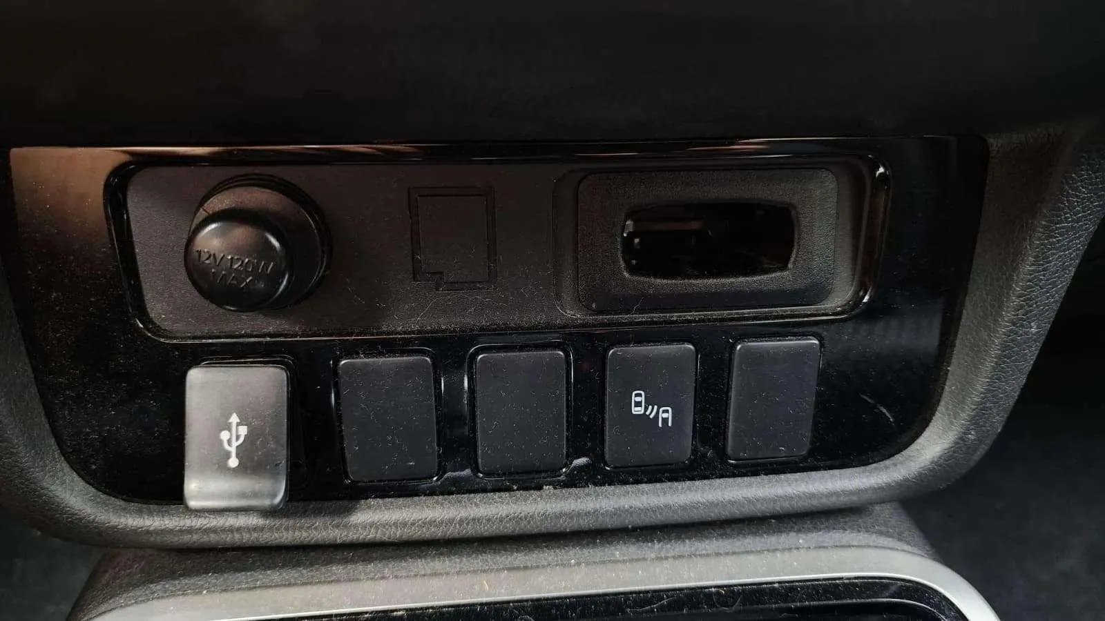 Mitsubishi Outlander 200 MPI Motion CVT 2WD 5 plazas - foto 18
