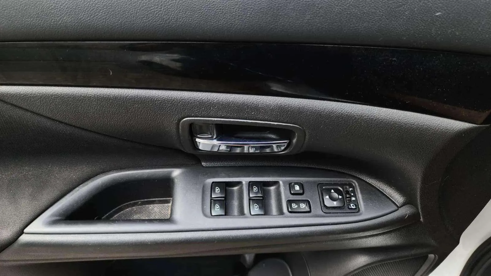 Mitsubishi Outlander 200 MPI Motion CVT 2WD 5 plazas - foto 20