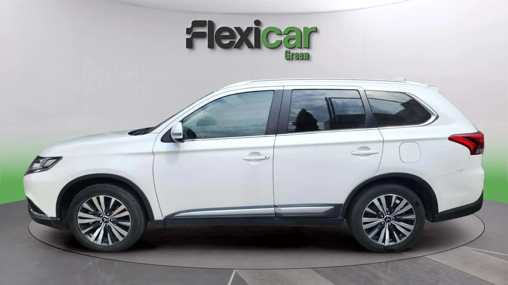 Mitsubishi Outlander 200 MPI Motion CVT 2WD 5 plazas - foto 4