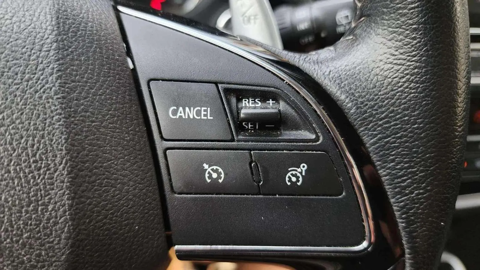 Mitsubishi Outlander 200 MPI Motion CVT 2WD 5 plazas - foto 12