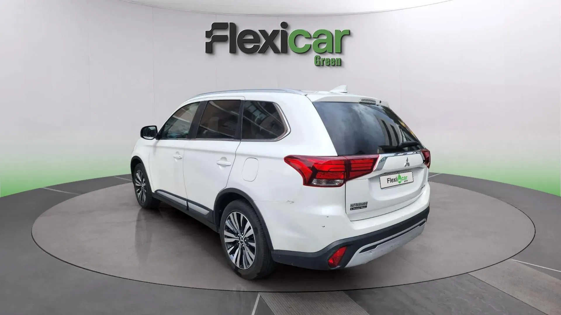 Mitsubishi Outlander 200 MPI Motion CVT 2WD 5 plazas - foto 5
