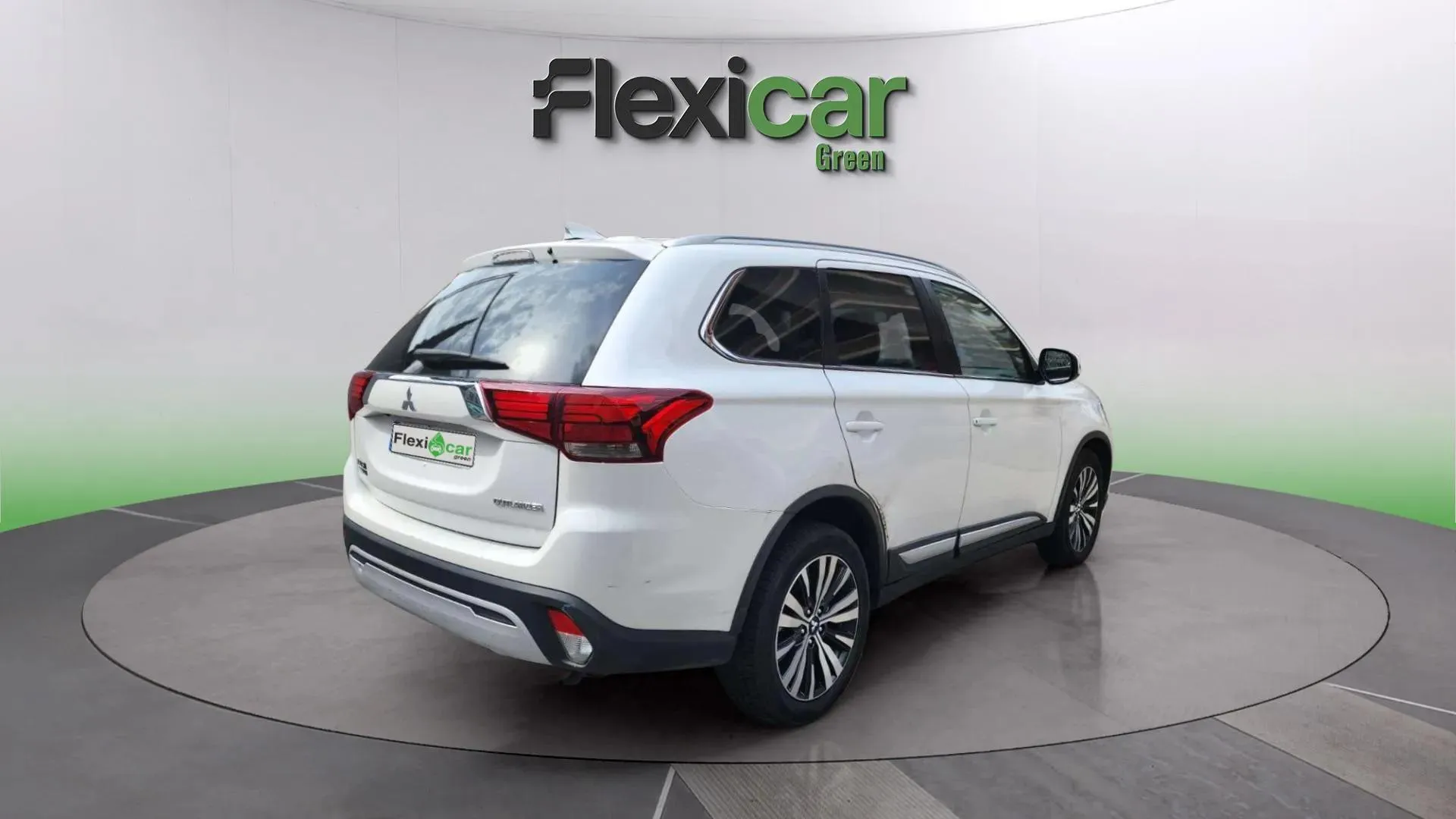 Mitsubishi Outlander 200 MPI Motion CVT 2WD 5 plazas - foto 7