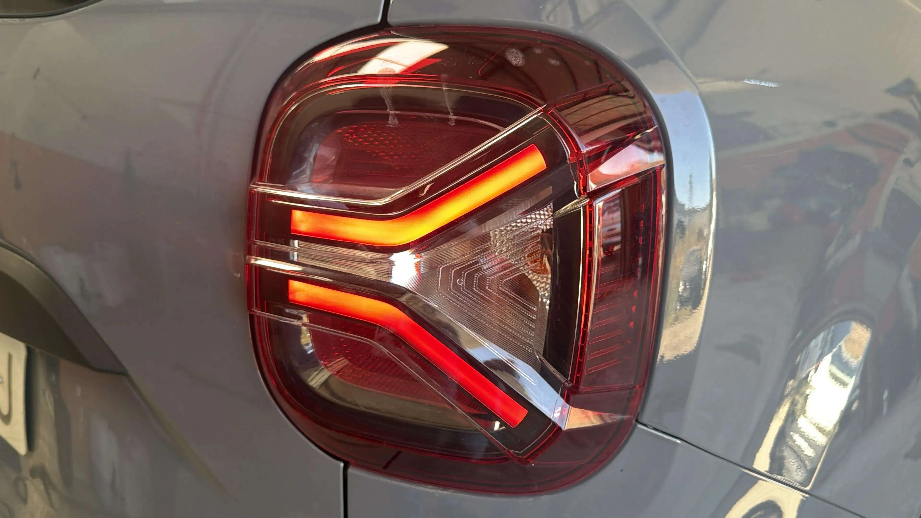 Dacia Duster Journey Go TCe 4x2 EDC - foto 32