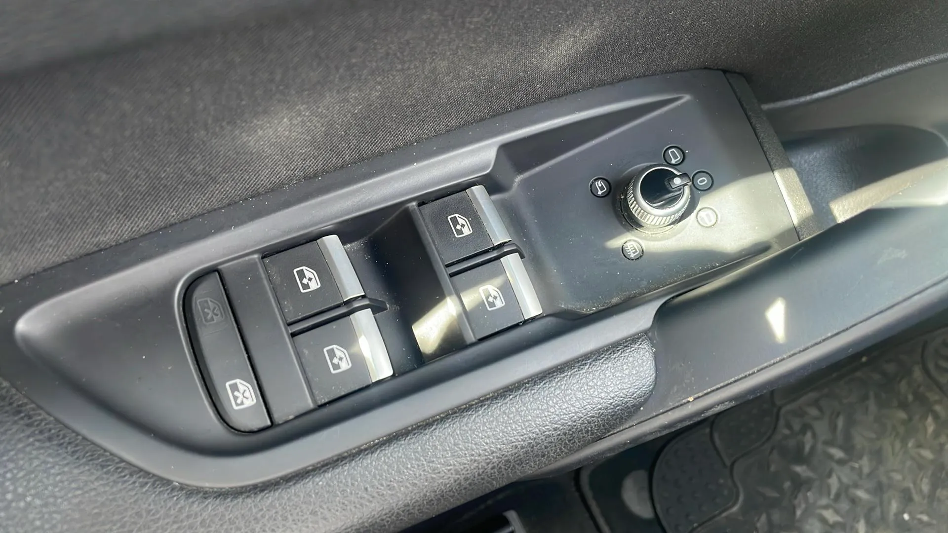 Audi Q5 2.0 TDI quattro S tronic - foto 36