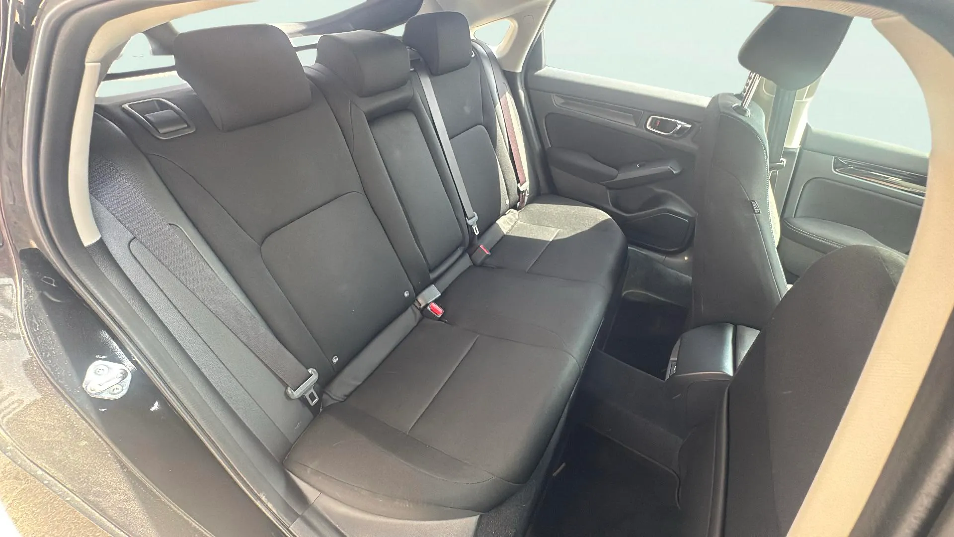Honda Civic 2.0 i-MMD Advance CVT - foto 14