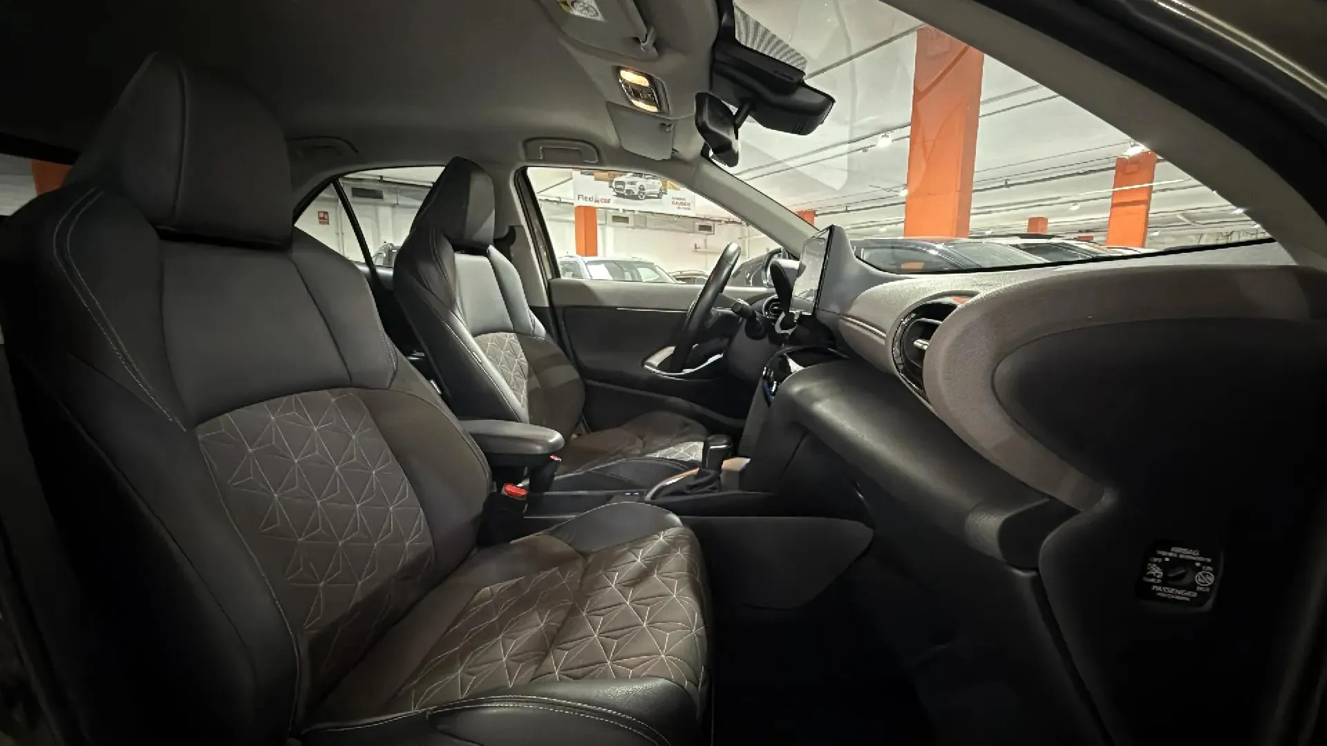 Toyota Yaris Cross 1.5 120H Style - foto 13