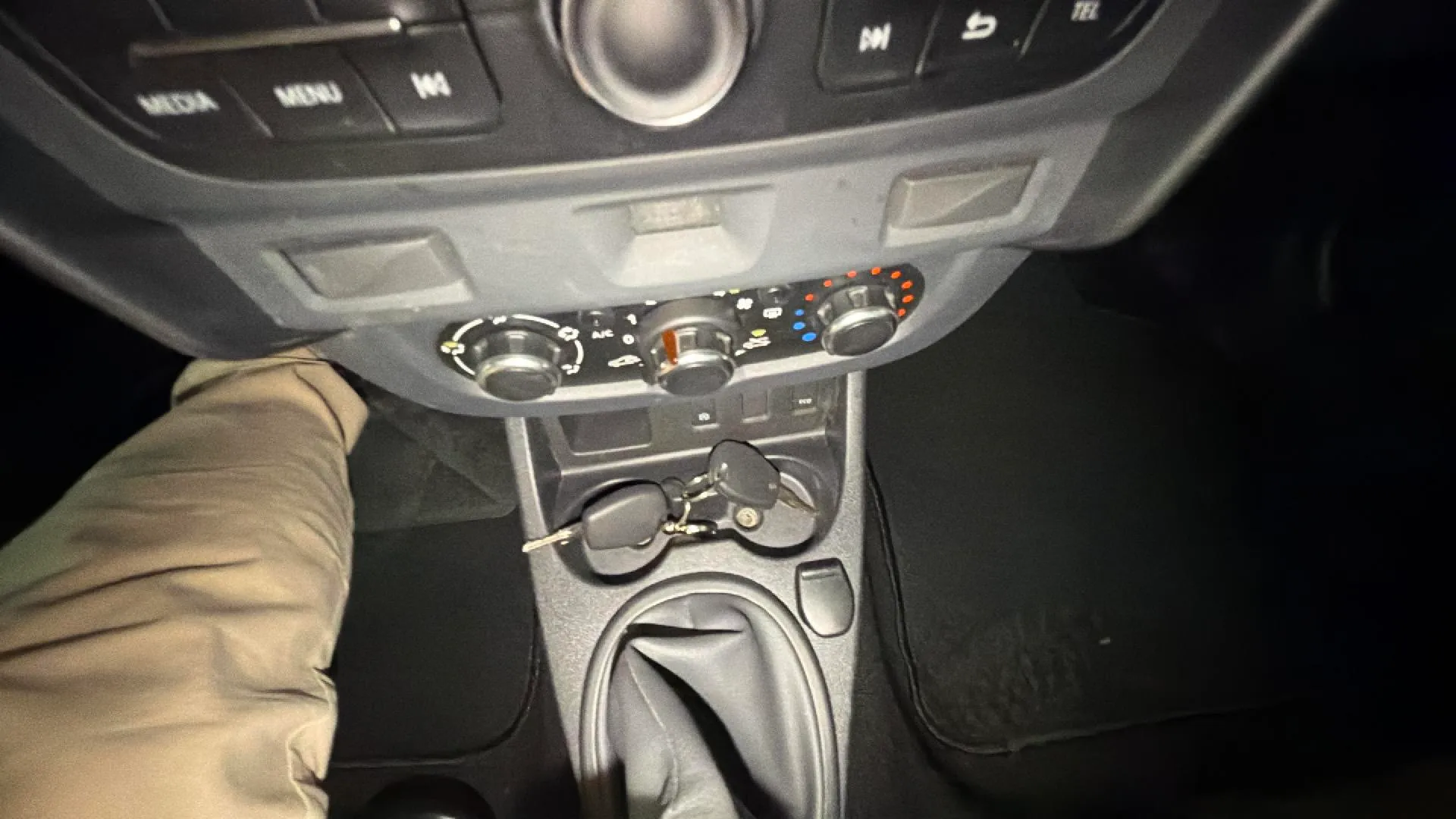 Dacia Duster Ambiance 1.6 4x2 2017 - foto 15
