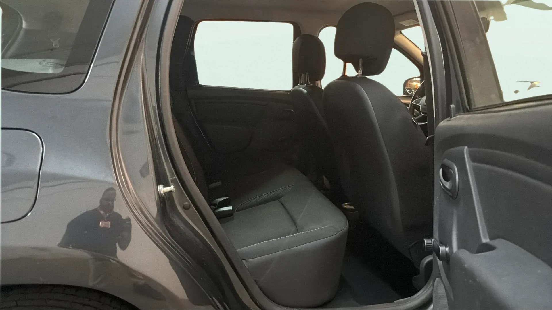 Dacia Duster Ambiance 1.6 4x2 2017 - foto 11