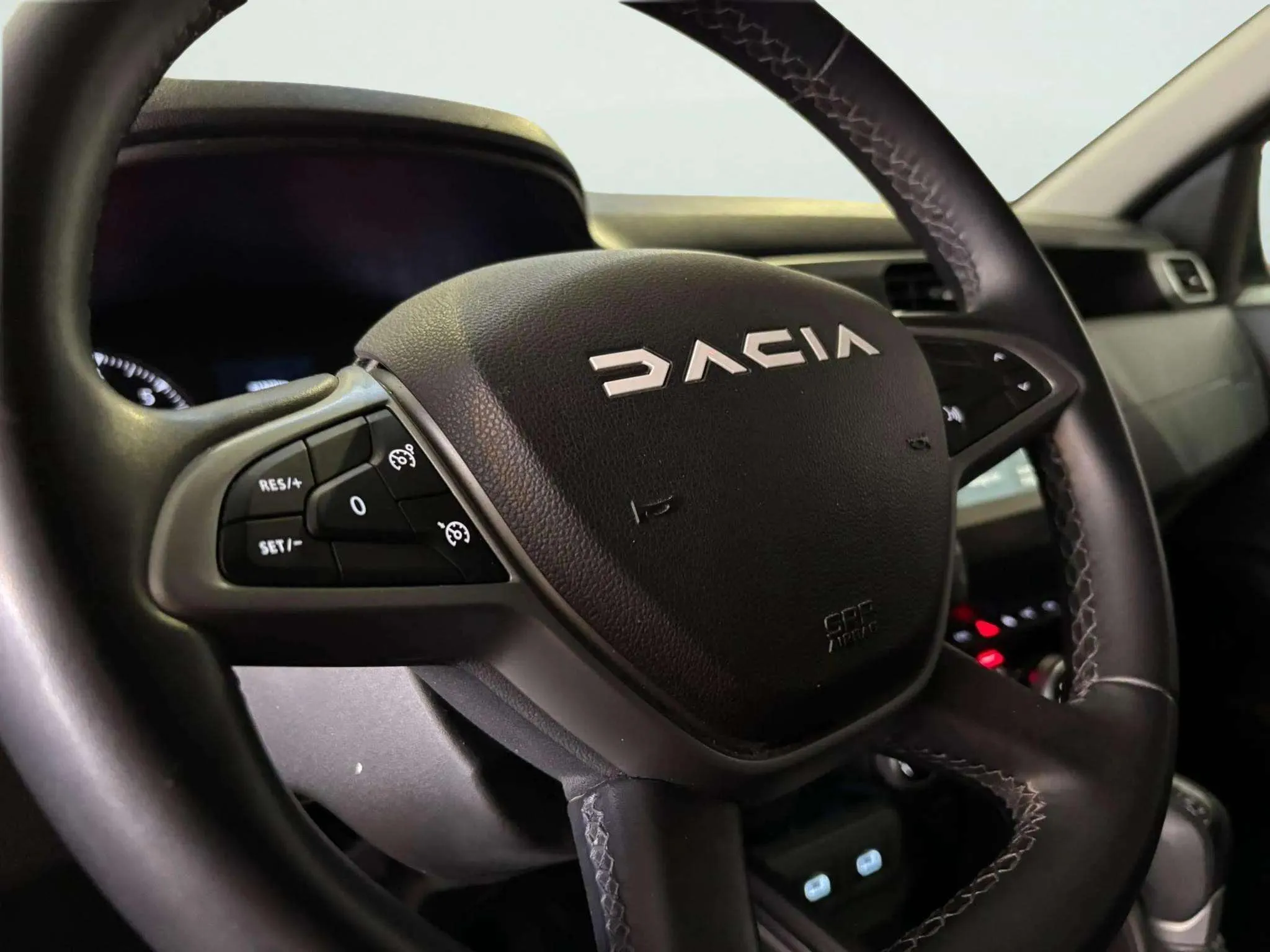 Dacia Duster Journey Go TCe 4x2 EDC - foto 7