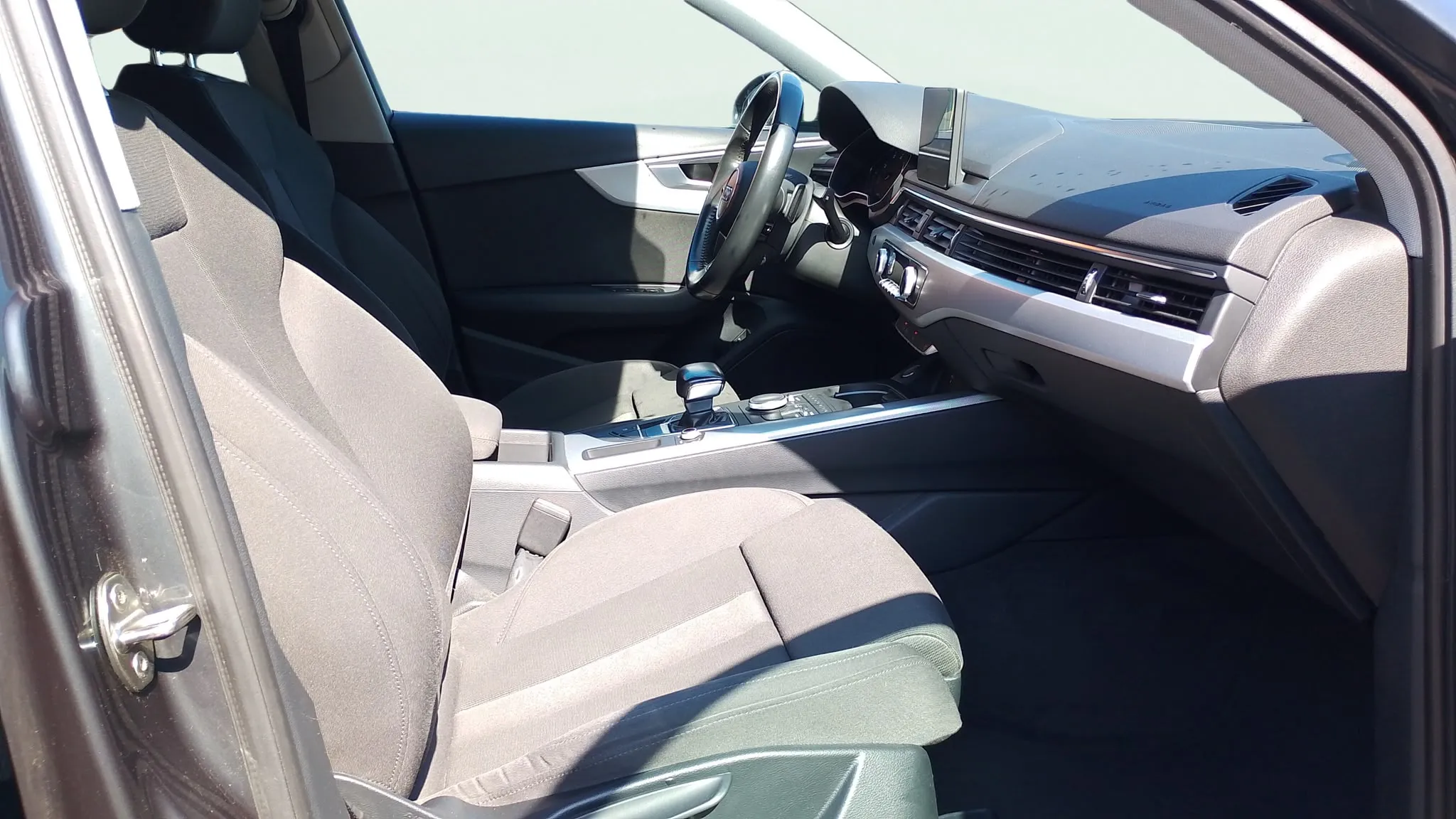 Audi A4 2.0 TDI S tronic - foto 12
