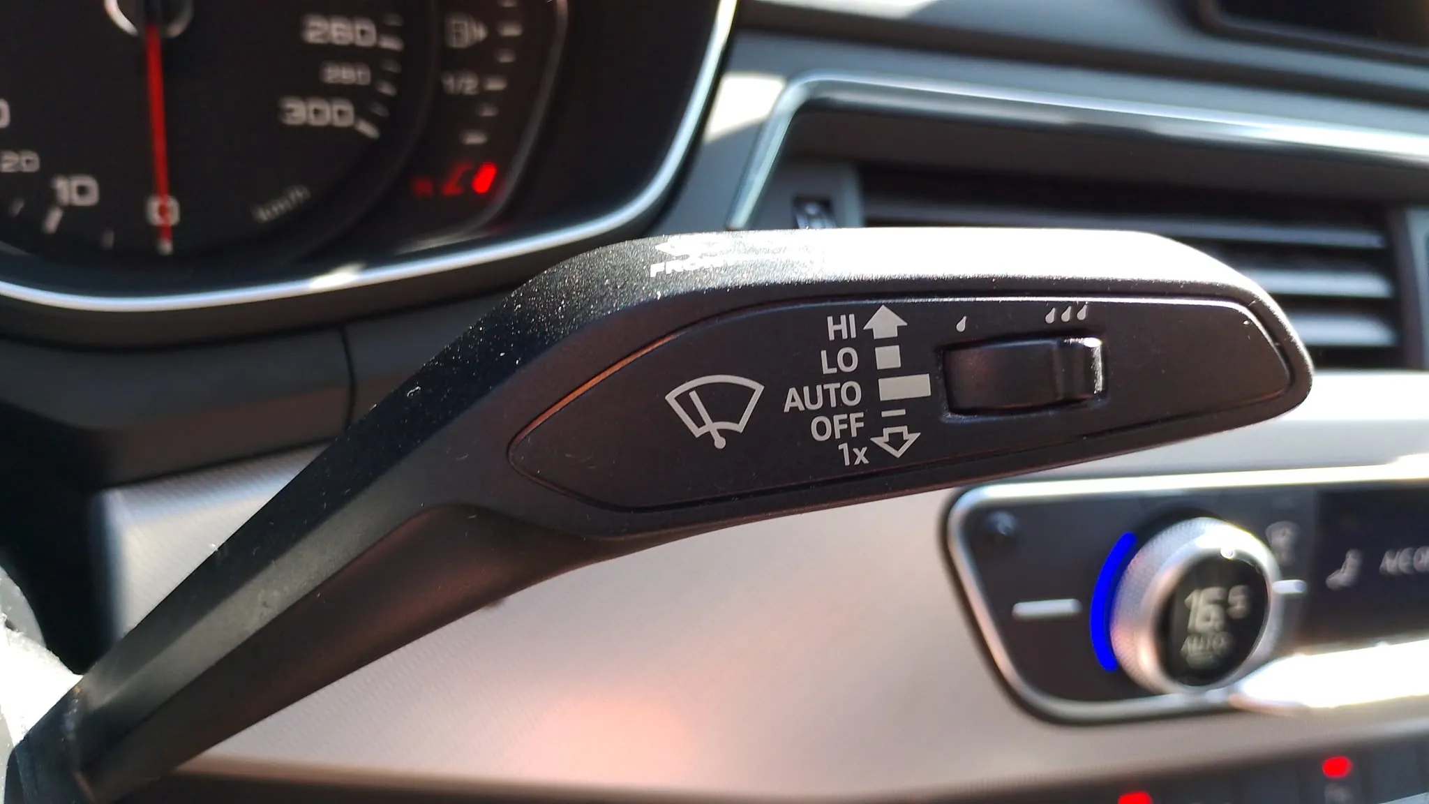 Audi A4 2.0 TDI S tronic - foto 17