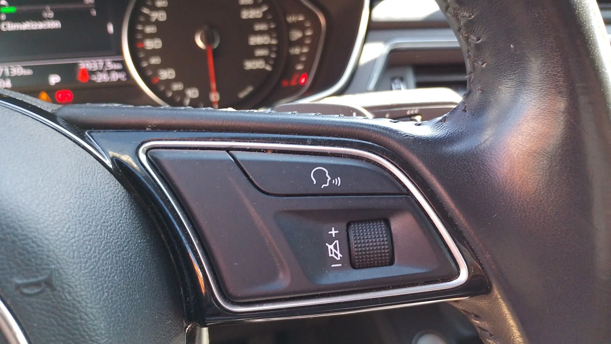 Audi A4 2.0 TDI S tronic - foto 16
