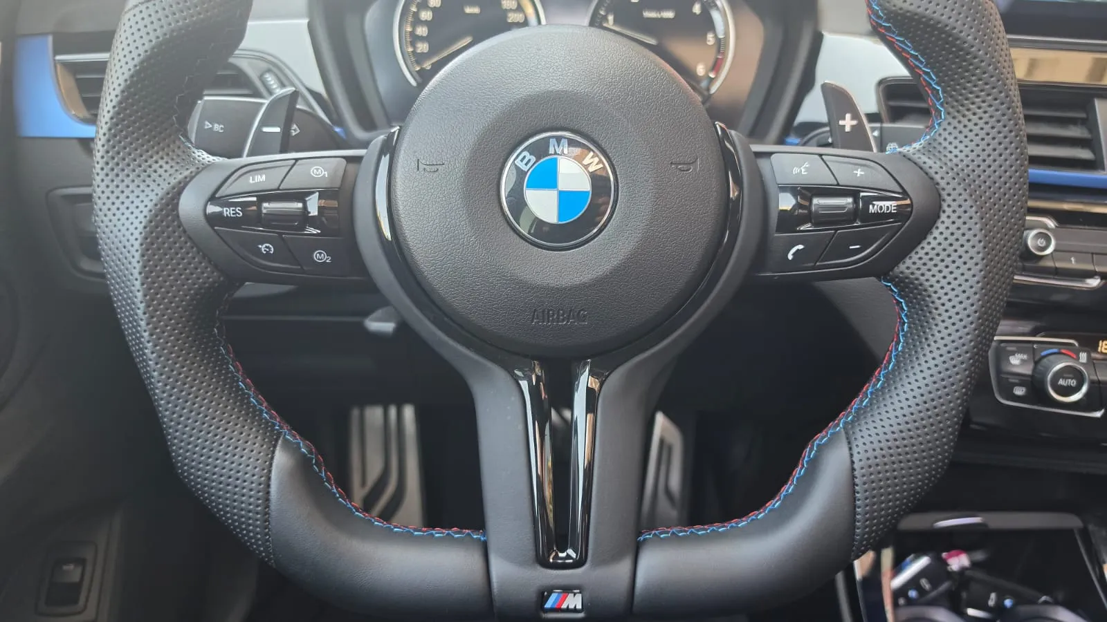 BMW X1 sDrive18d - foto 11