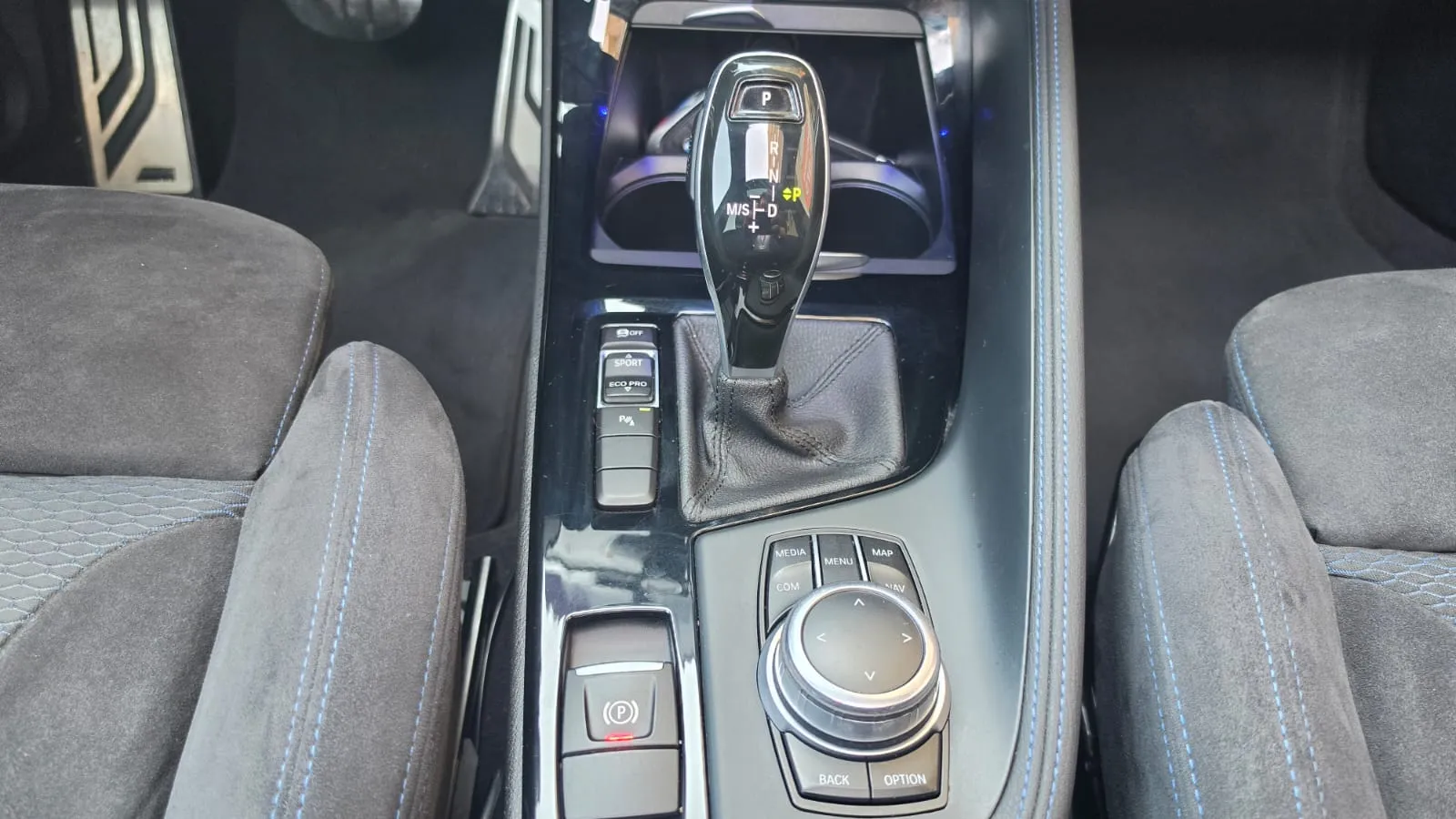 BMW X1 sDrive18d - foto 18