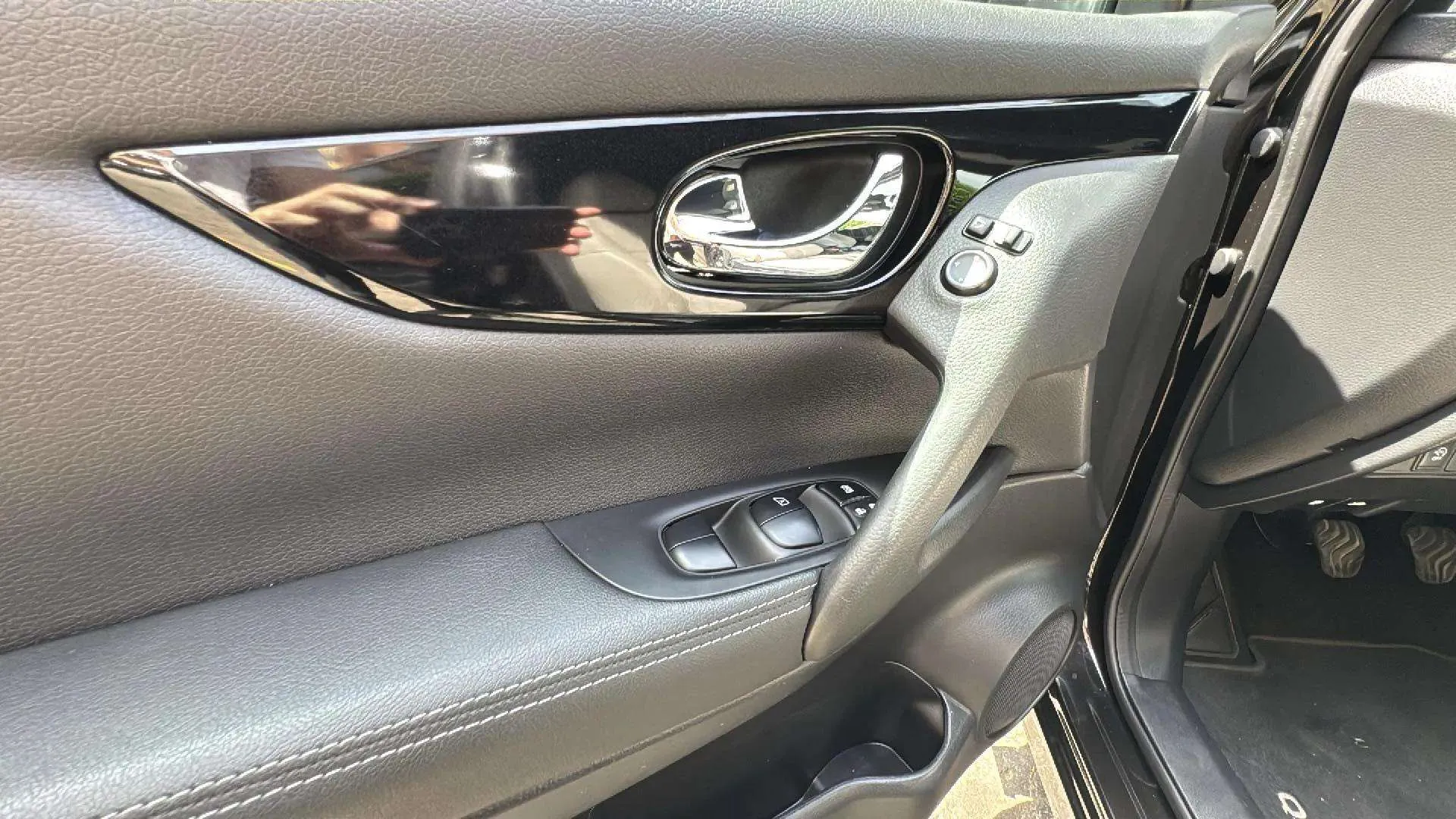 Nissan Qashqai DIG-T N-Connecta - foto 20