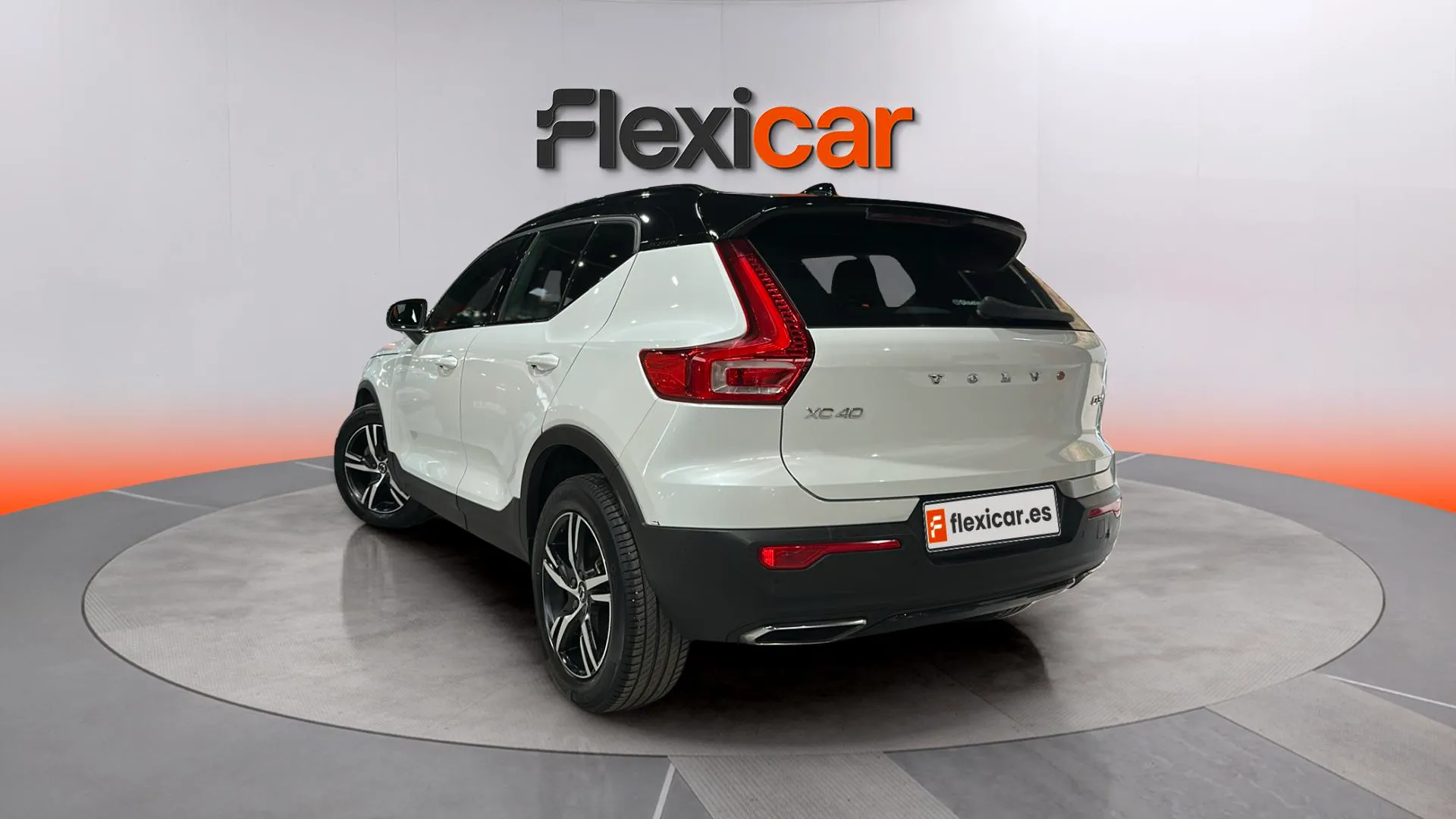 Volvo XC40 2.0 D3 - foto 5
