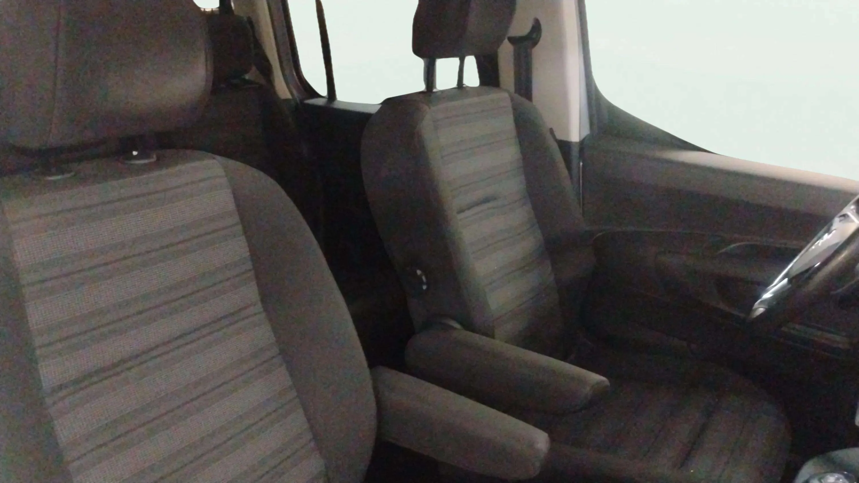 Opel Combo 1.5 TD Elegance Plus L - foto 11
