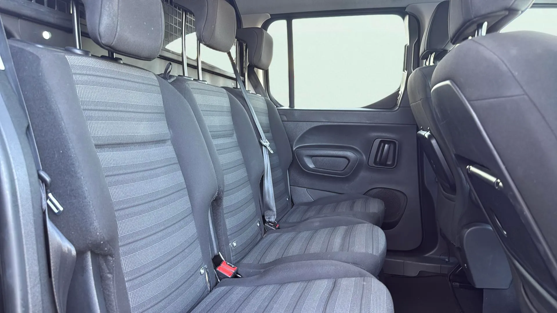 Opel Combo 1.5 TD Elegance XL - foto 15