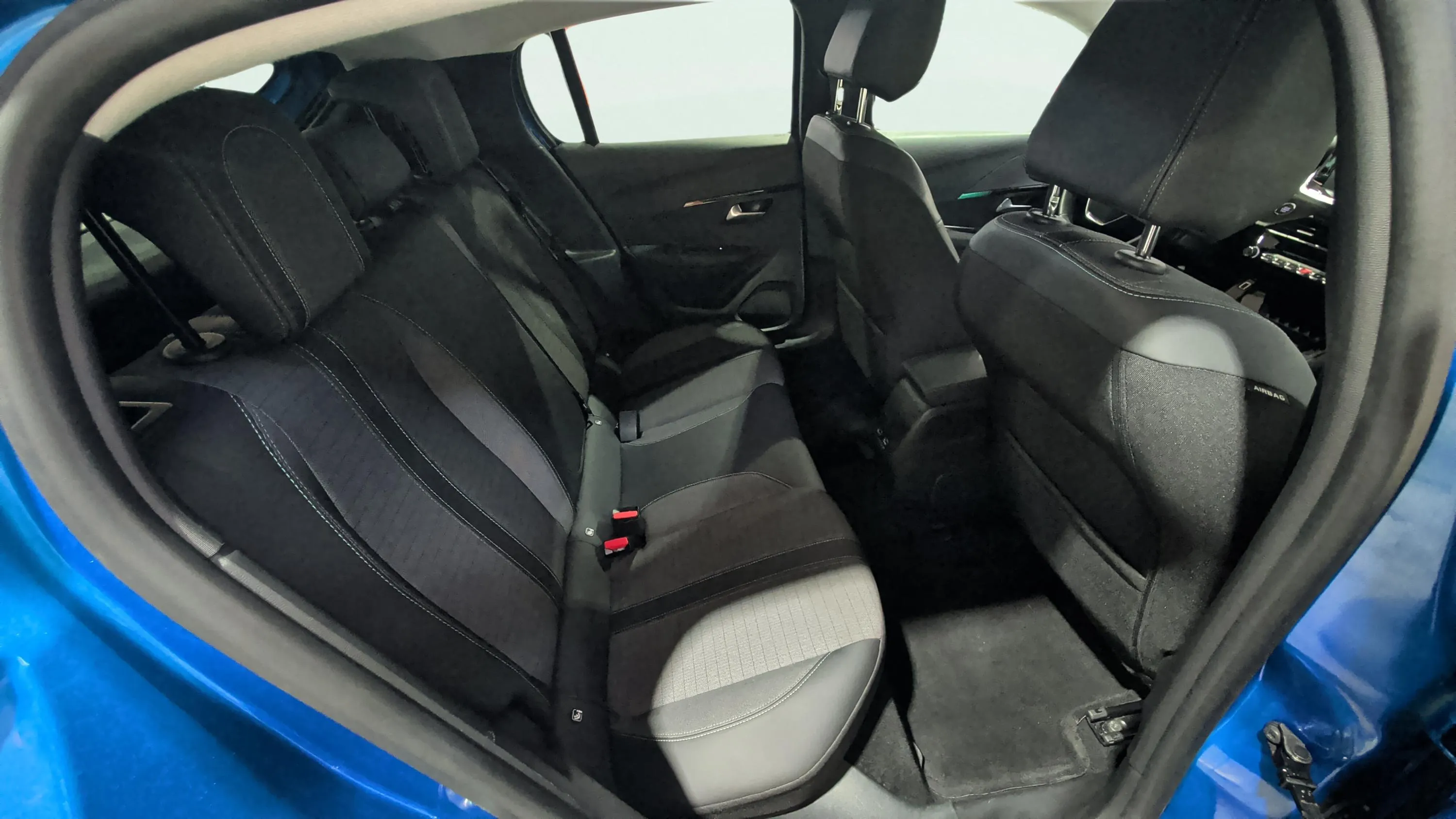Peugeot 208 BlueHDi Allure Pack - foto 22