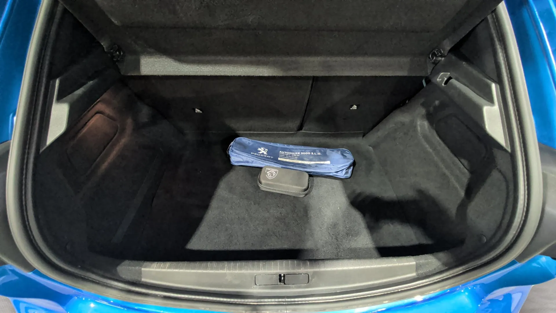 Peugeot 208 BlueHDi Allure Pack - foto 25
