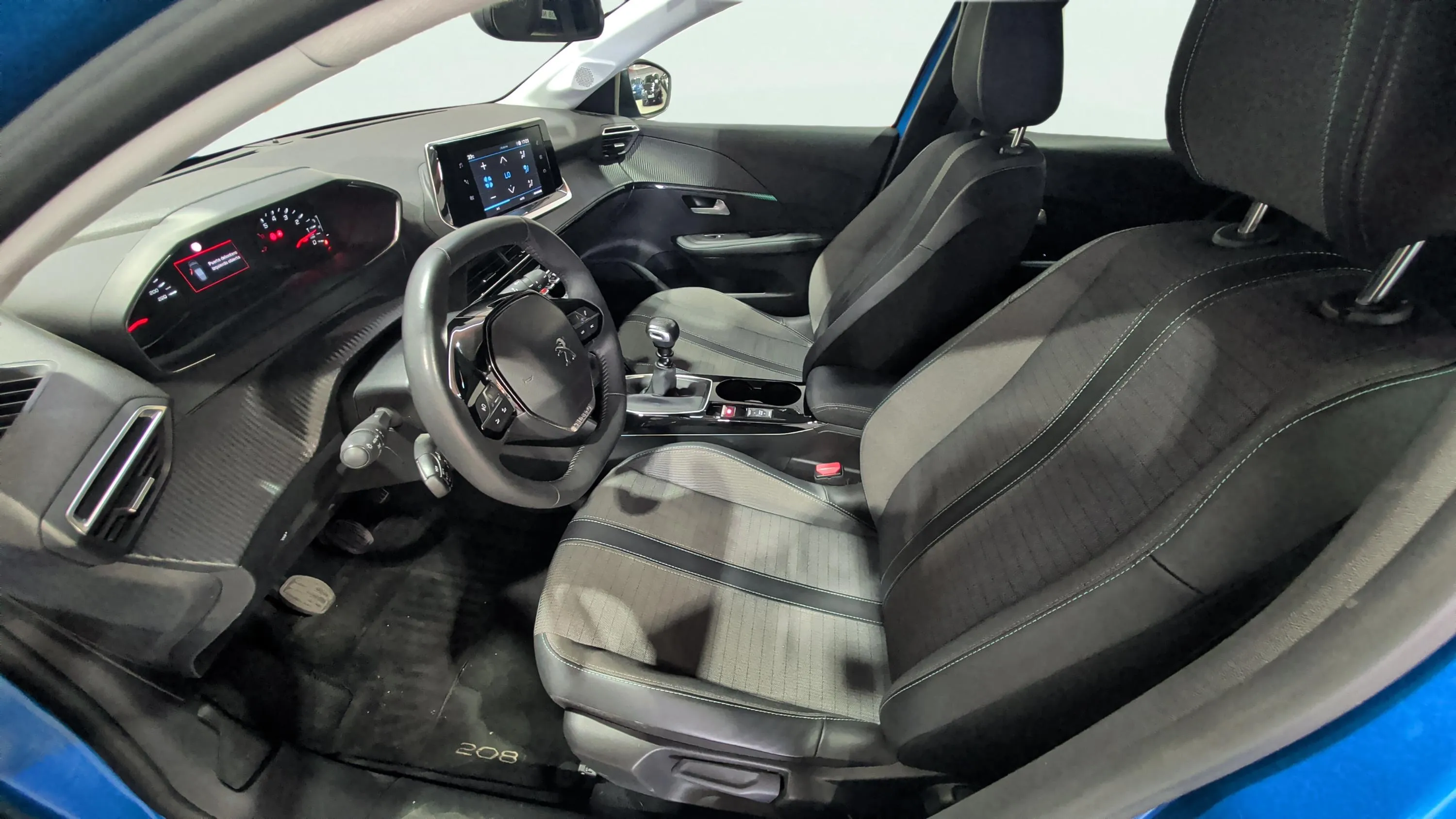 Peugeot 208 BlueHDi Allure Pack - foto 10