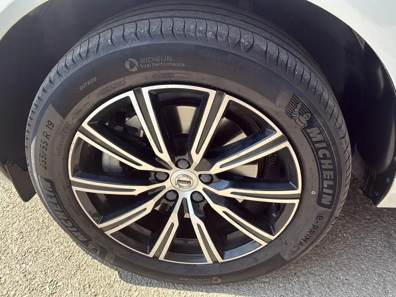 Volvo XC60 2.0 B4 D AWD Inscription - foto 46