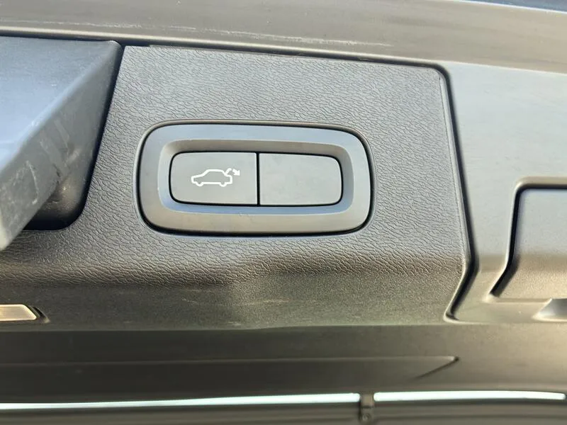Volvo XC60 2.0 B4 D AWD Inscription - foto 26