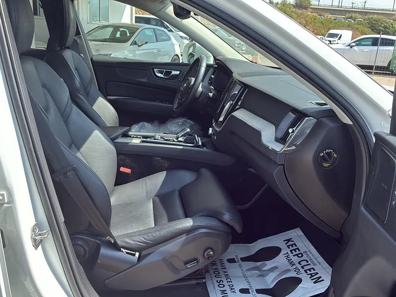 Volvo XC60 2.0 B4 D AWD Inscription - foto 33