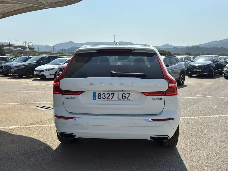 Volvo XC60 2.0 B4 D AWD Inscription - foto 5