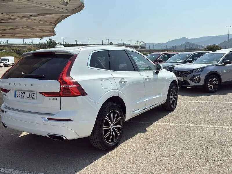 Volvo XC60 2.0 B4 D AWD Inscription - foto 6