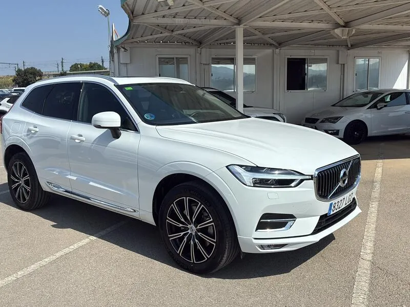 Volvo XC60 2.0 B4 D AWD Inscription - foto 8