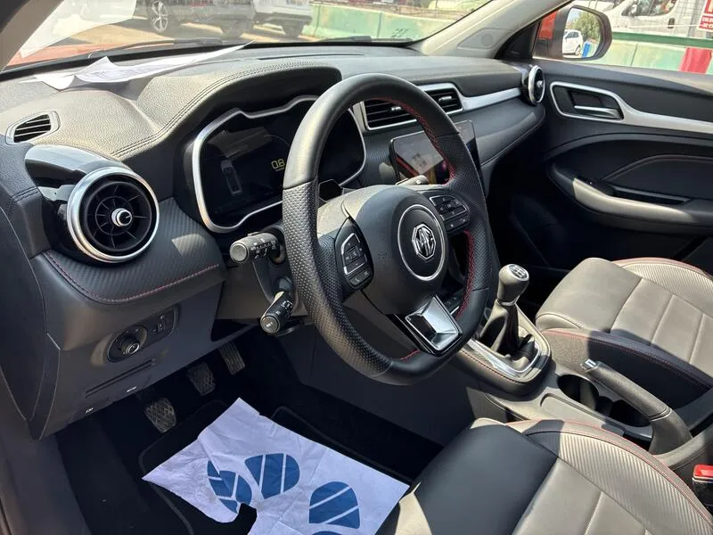 MG ZS 1.5 Luxury - foto 10