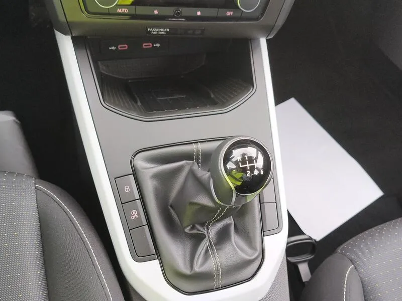 SEAT Arona 1.0 TSI Style XL - foto 13