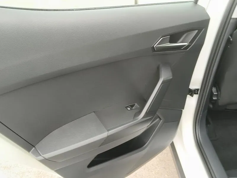 SEAT Arona 1.0 TSI Style XL - foto 34