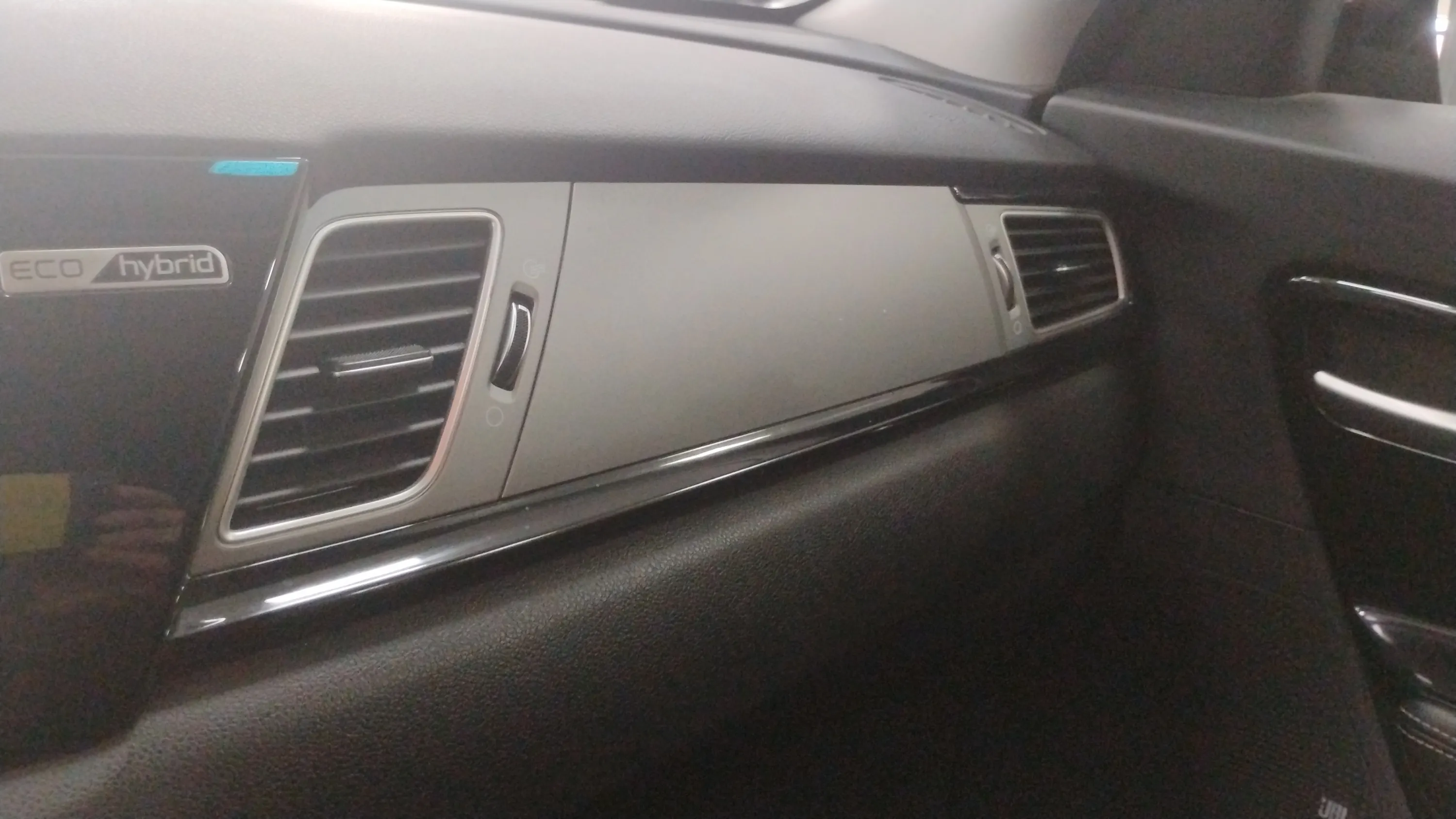 Kia Niro 1.6 GDi Híbrido Emotion - foto 17