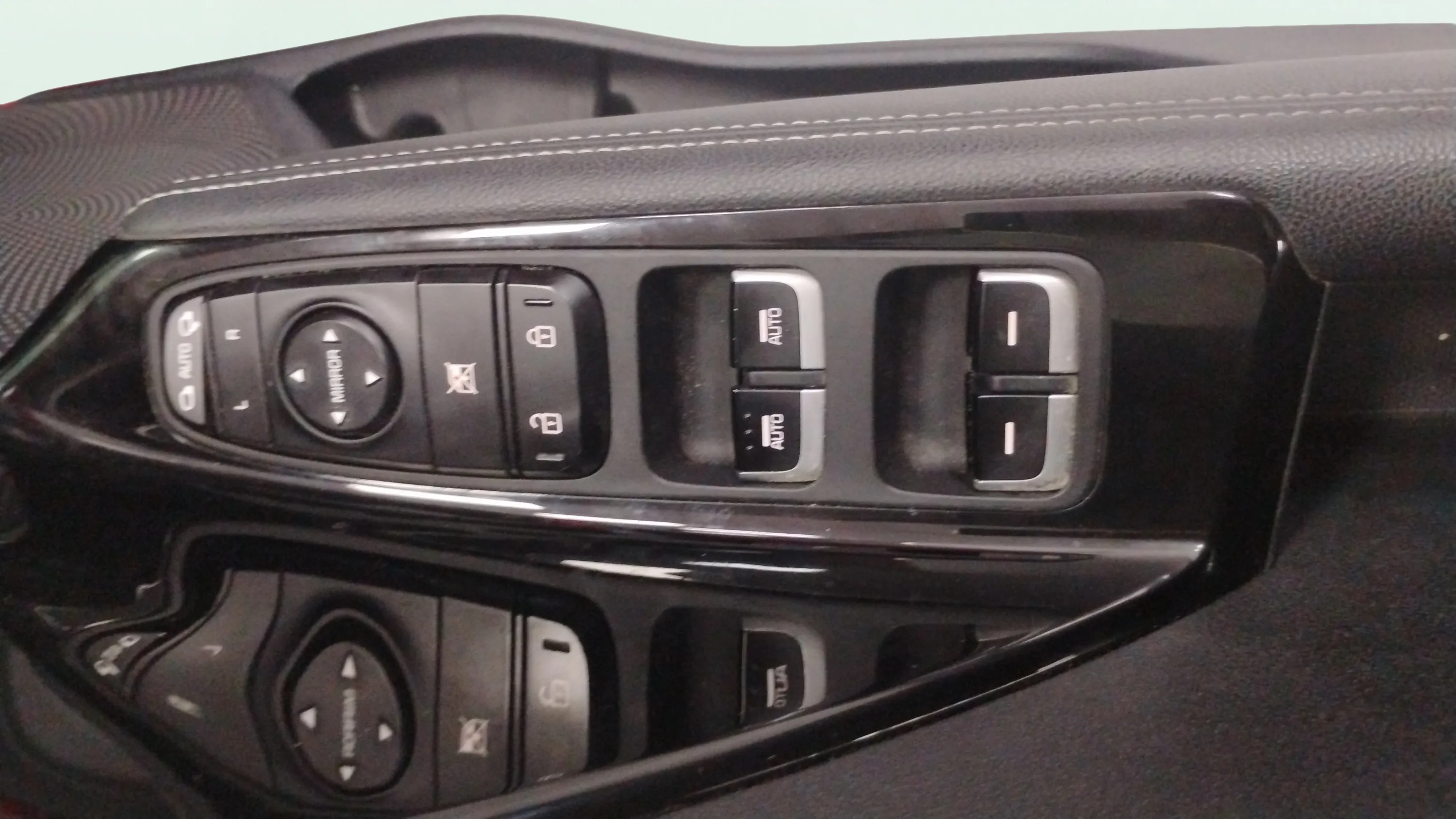 Kia Niro 1.6 GDi Híbrido Emotion - foto 20