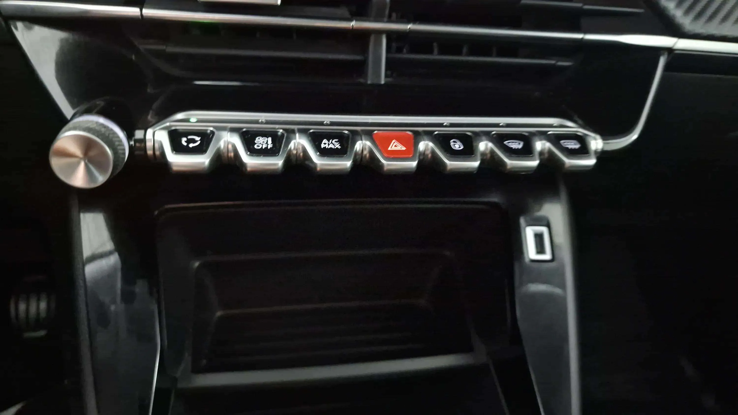 Peugeot 2008 Active Pack PureTech 100 BVM6 - foto 21