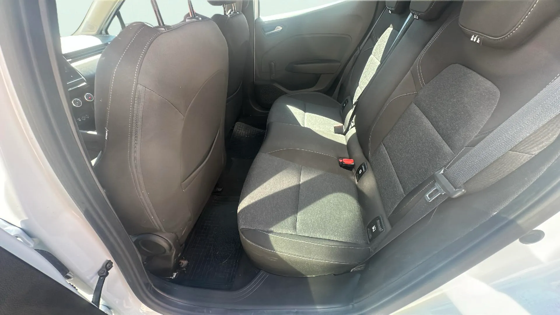 Renault Clio Equilibre Blue dCi - foto 15