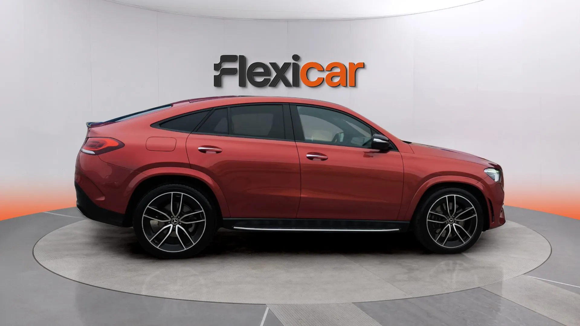 Mercedes-Benz GLE 350 d 4MATIC - foto 2