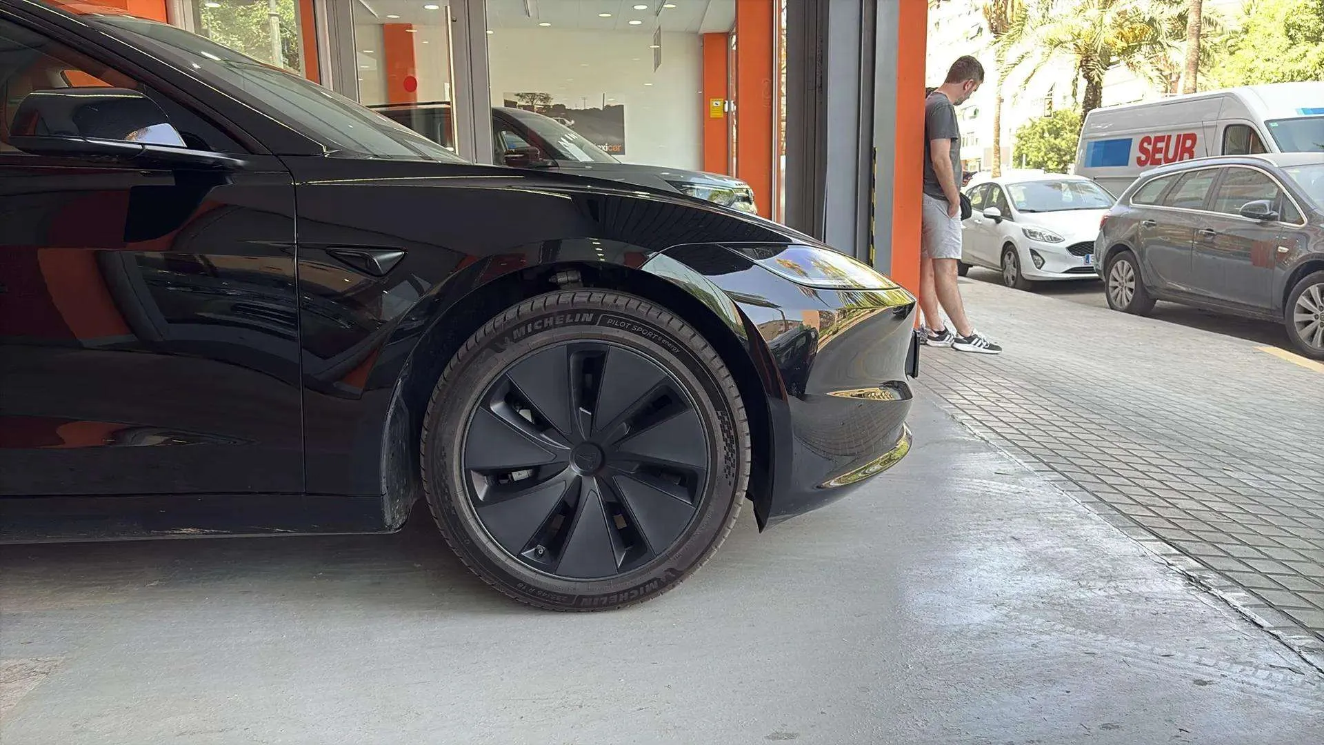 Tesla Model 3 RWD - foto 24