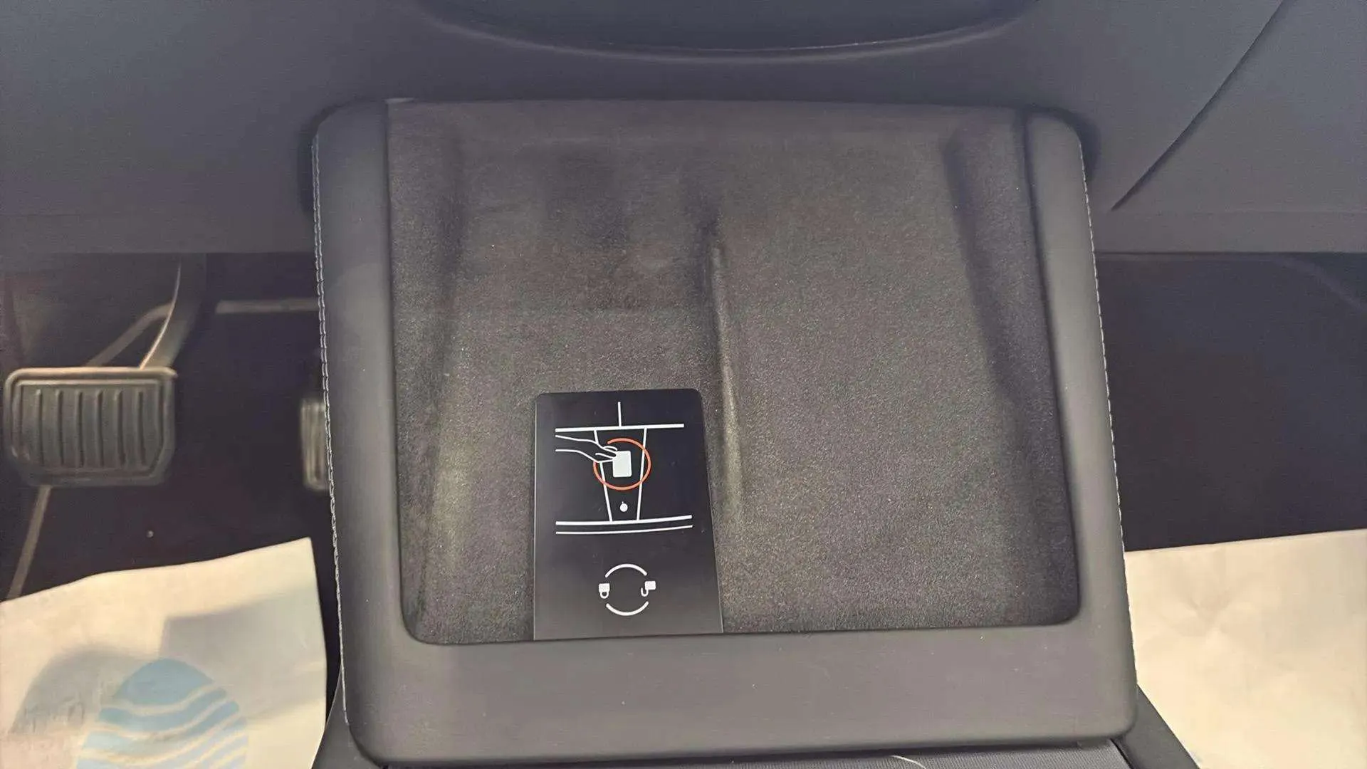 Tesla Model 3 RWD - foto 22