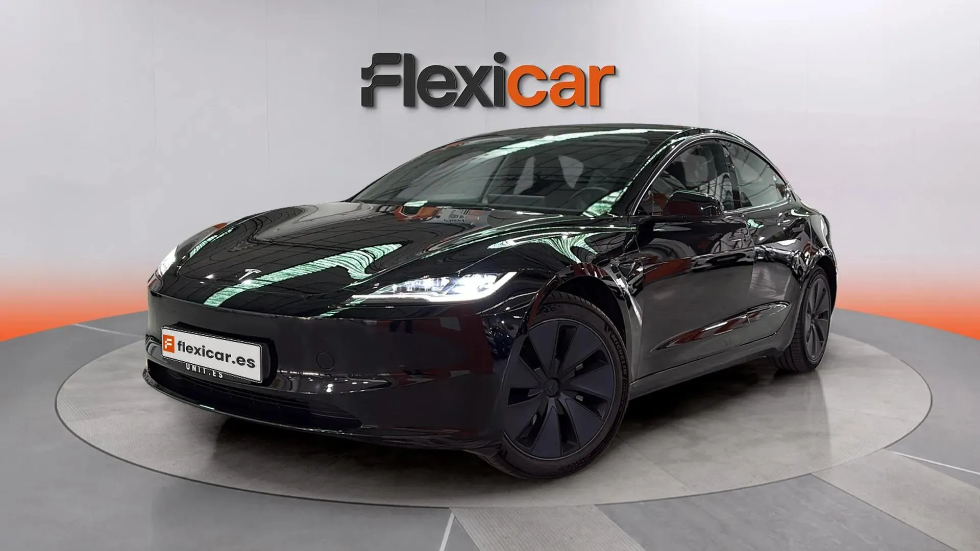 Tesla Model 3 RWD - foto 3