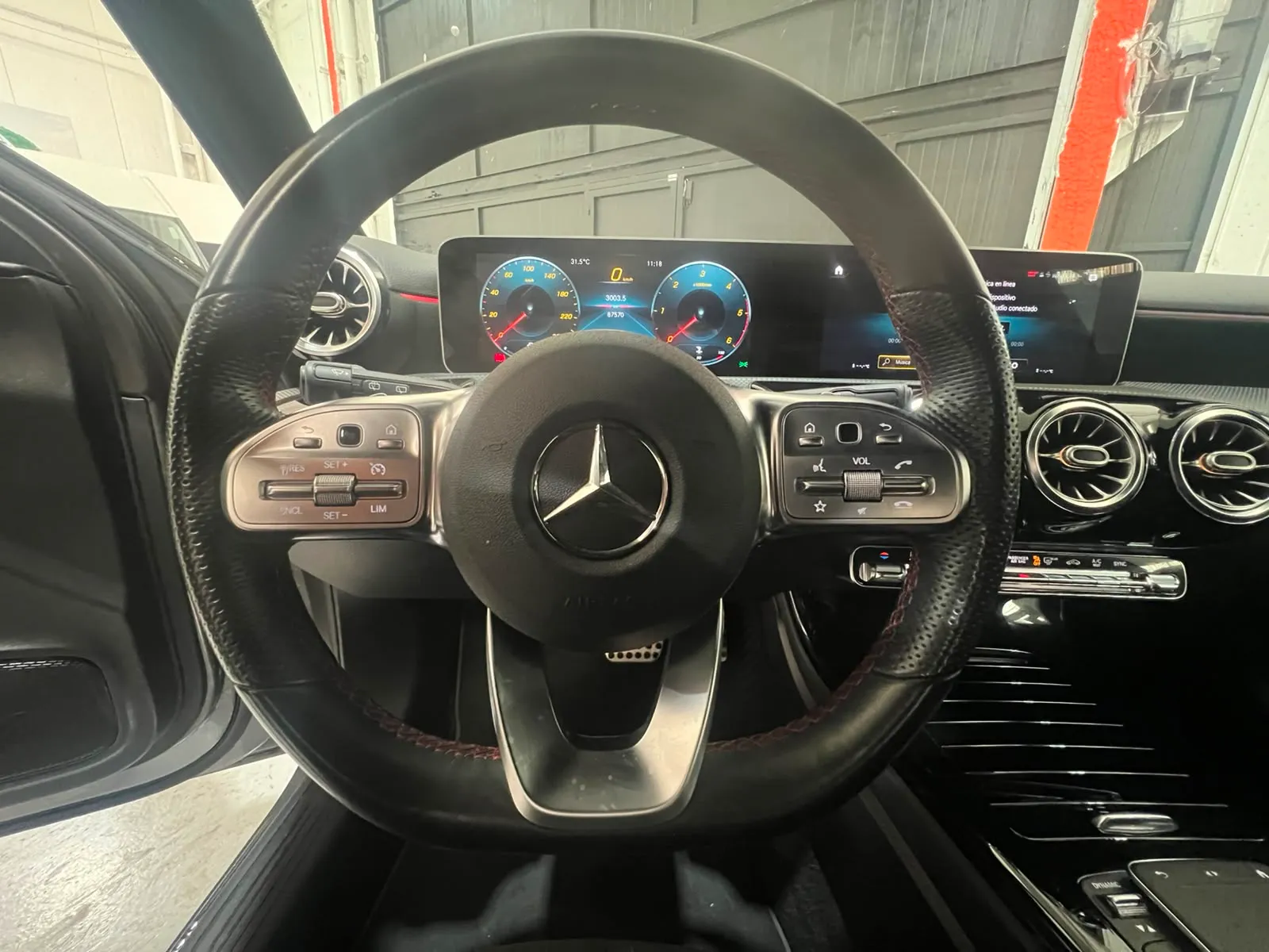 Mercedes-Benz Clase A A 180 d - foto 8