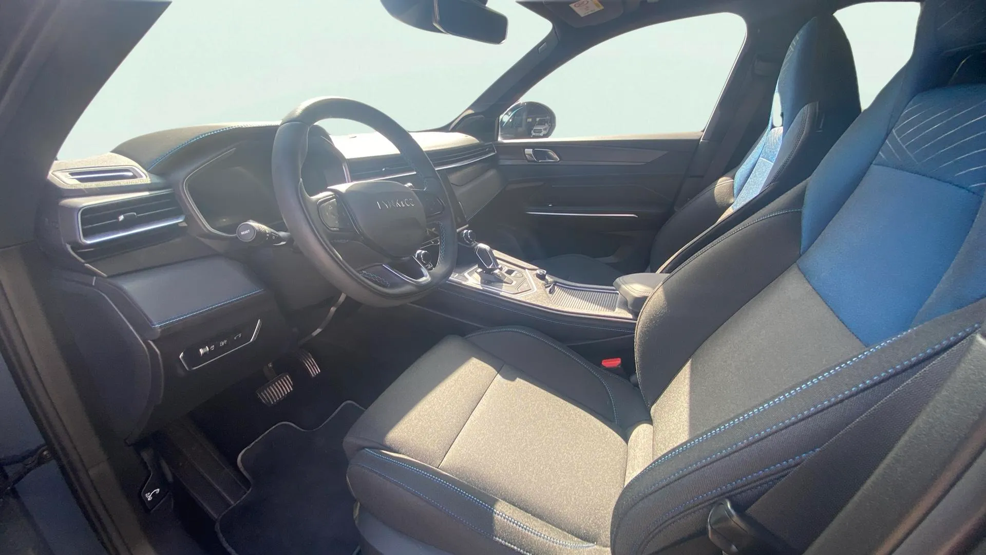 Lynk & Co 01 1.5 PHEV - foto 15