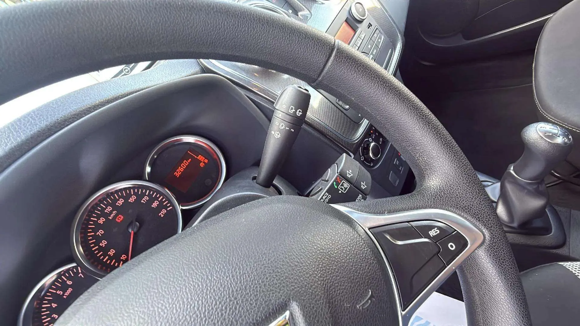 Dacia Sandero Comfort TCe 1.0 SS - foto 15