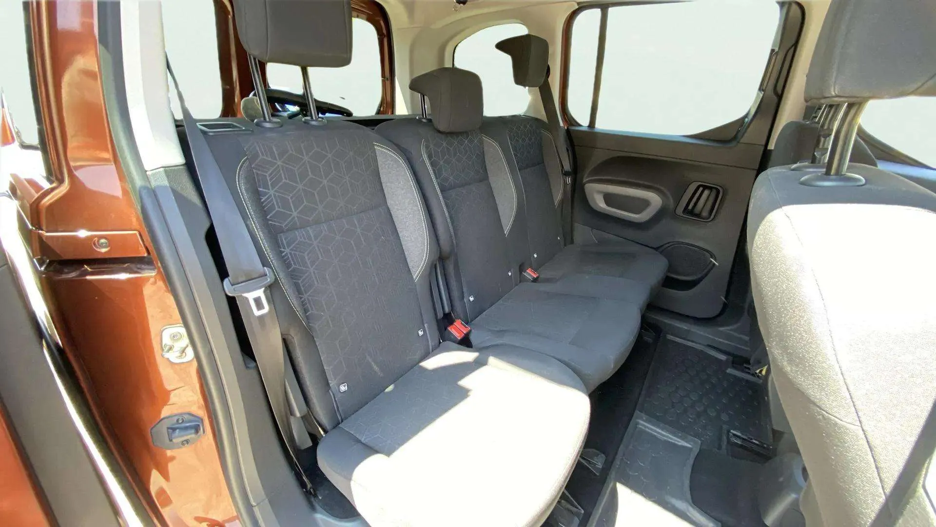 Peugeot Rifter Allure Long PureTech - foto 13