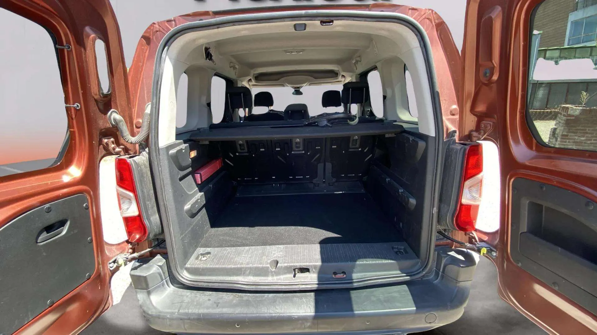 Peugeot Rifter Allure Long PureTech - foto 15